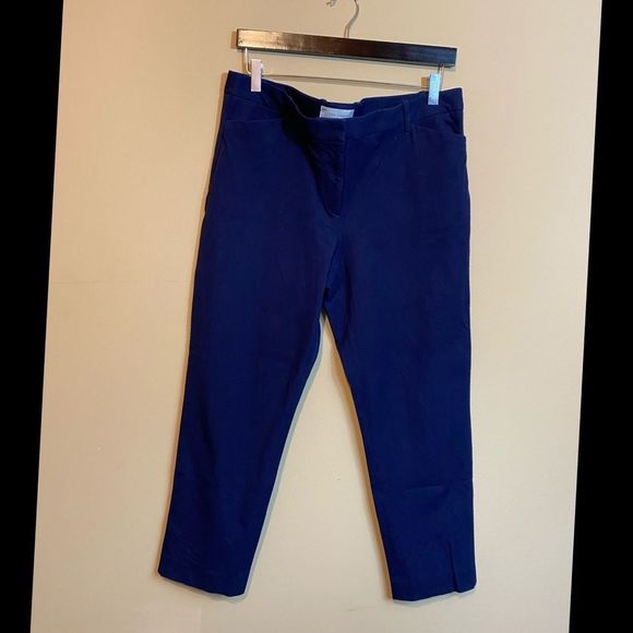 GAP Slim Cropped Ankle Pants - Picture 2 of 6